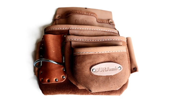 Pouch - 4 pockets - inside loop + accessories- right side